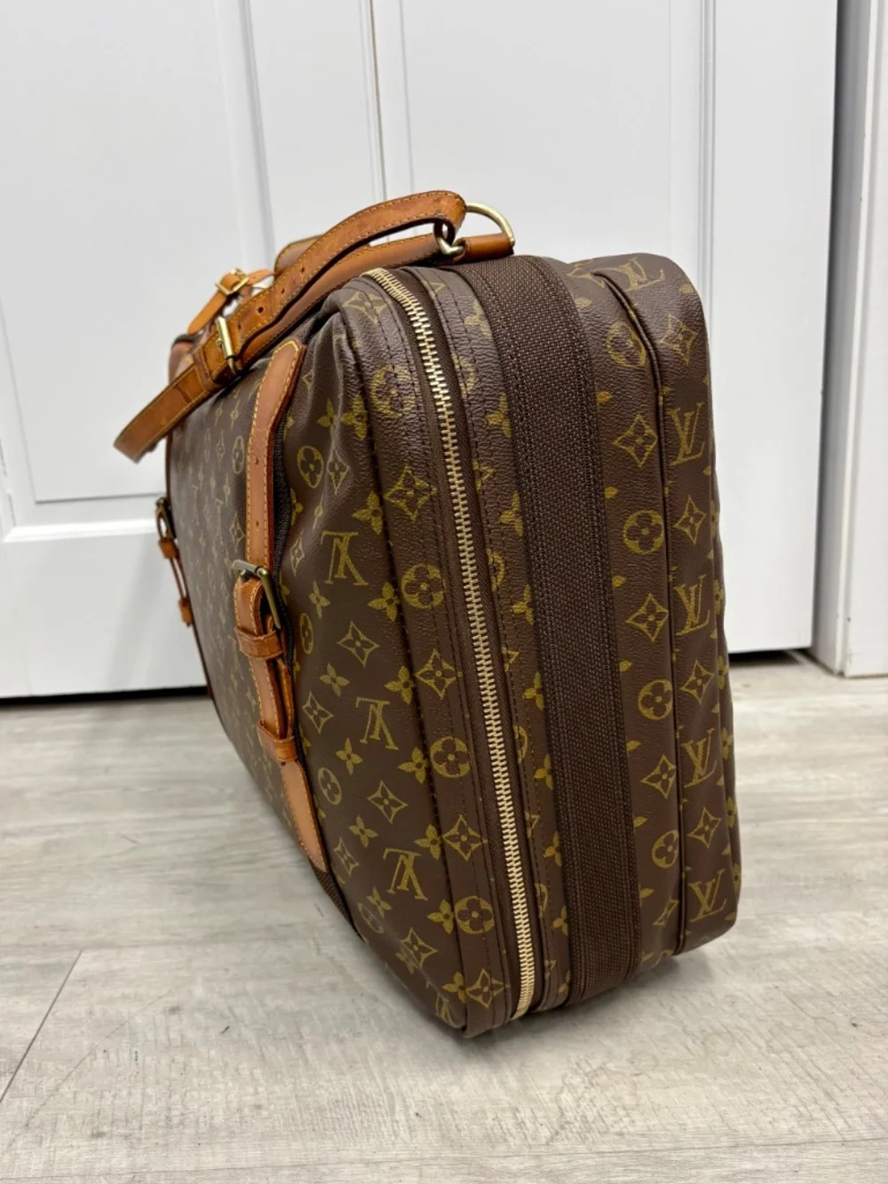 Vintage Authentic Louis Vuitton Monogram Satellite 53 Suitcase Travel Bag